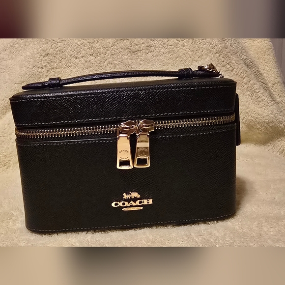 Coach Cosmetic Case CW727 - Picture 5 of 8